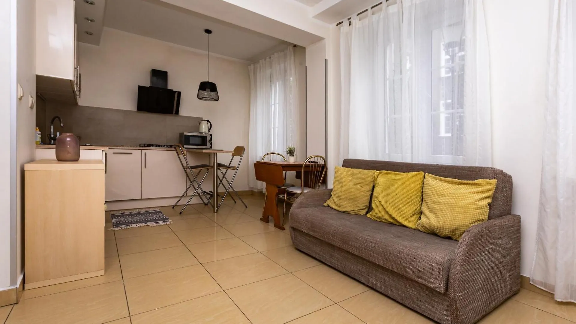 Gdansk Old Town Square Studio Apartment