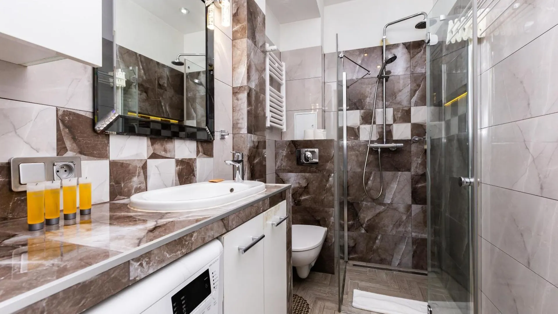 Gdansk Old Town Square Studio Apartment