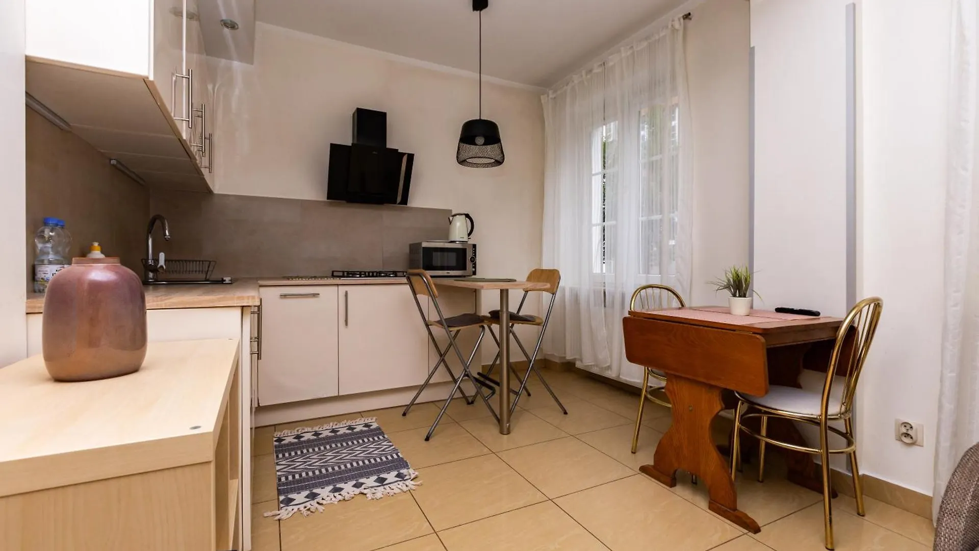 Gdansk Old Town Square Studio Apartment