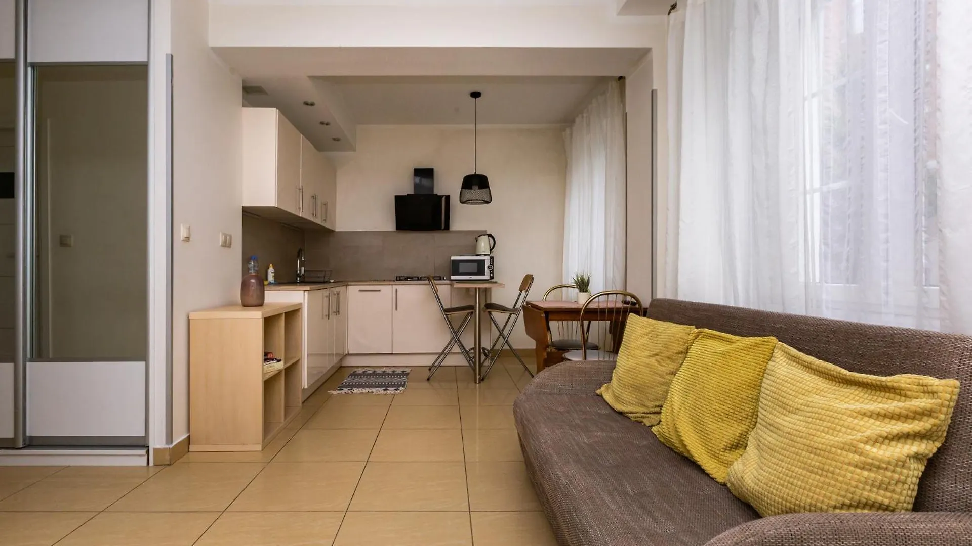 Gdansk Old Town Square Studio Apartment